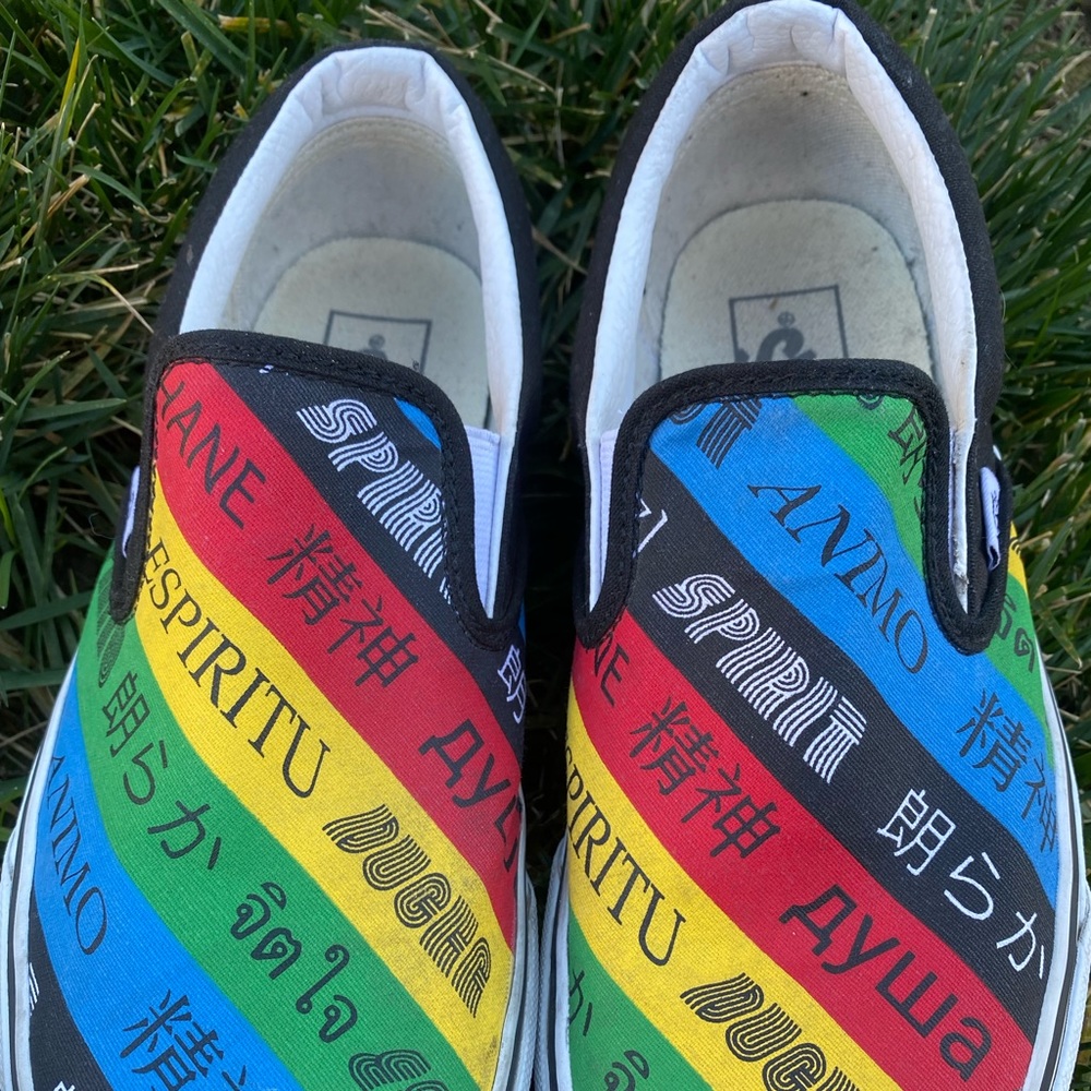 Vans ‘Spirit’ classic slip ons